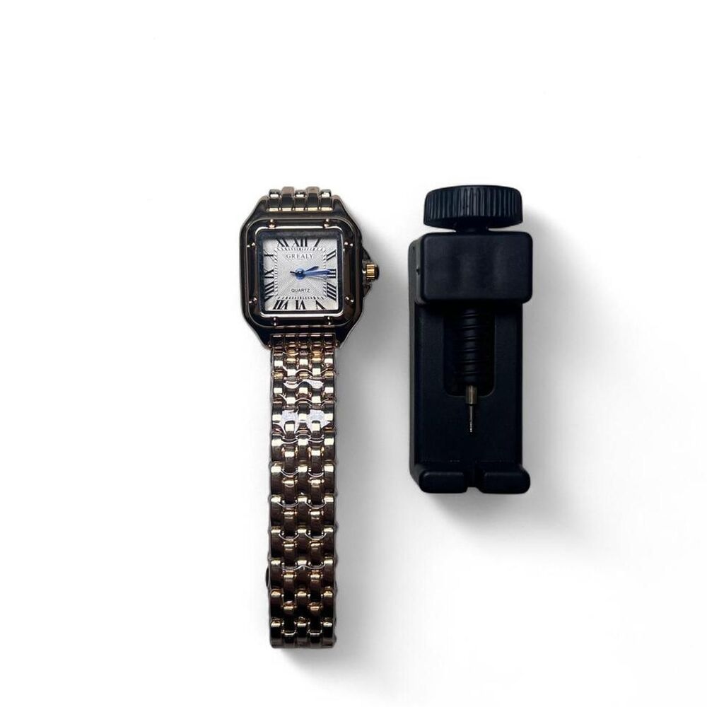 Gold Tone Square Quartz Watch - Picture 8 of 9